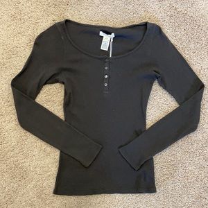 NWT Henley